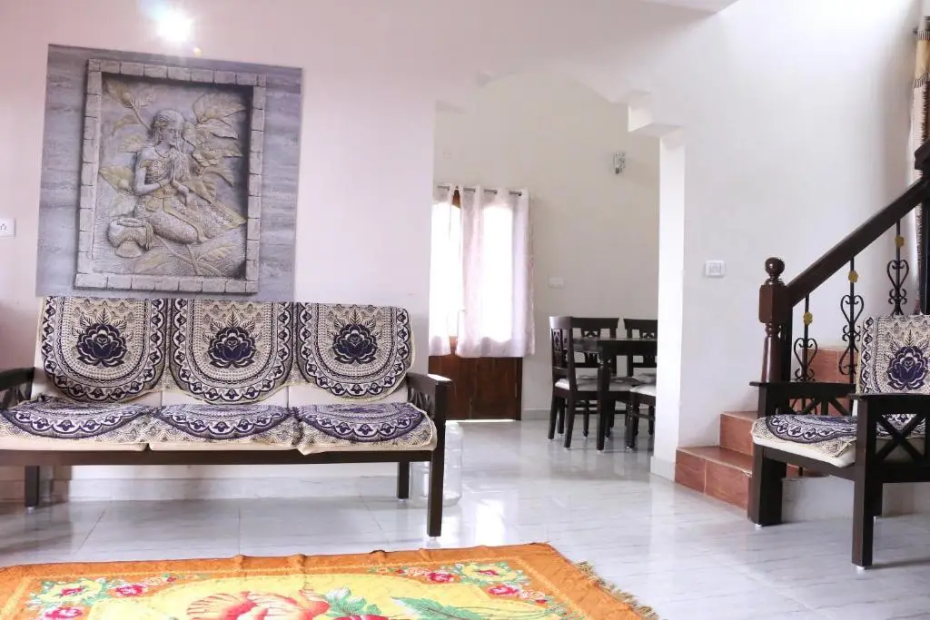 Кодайканал: Adhithya Holidays