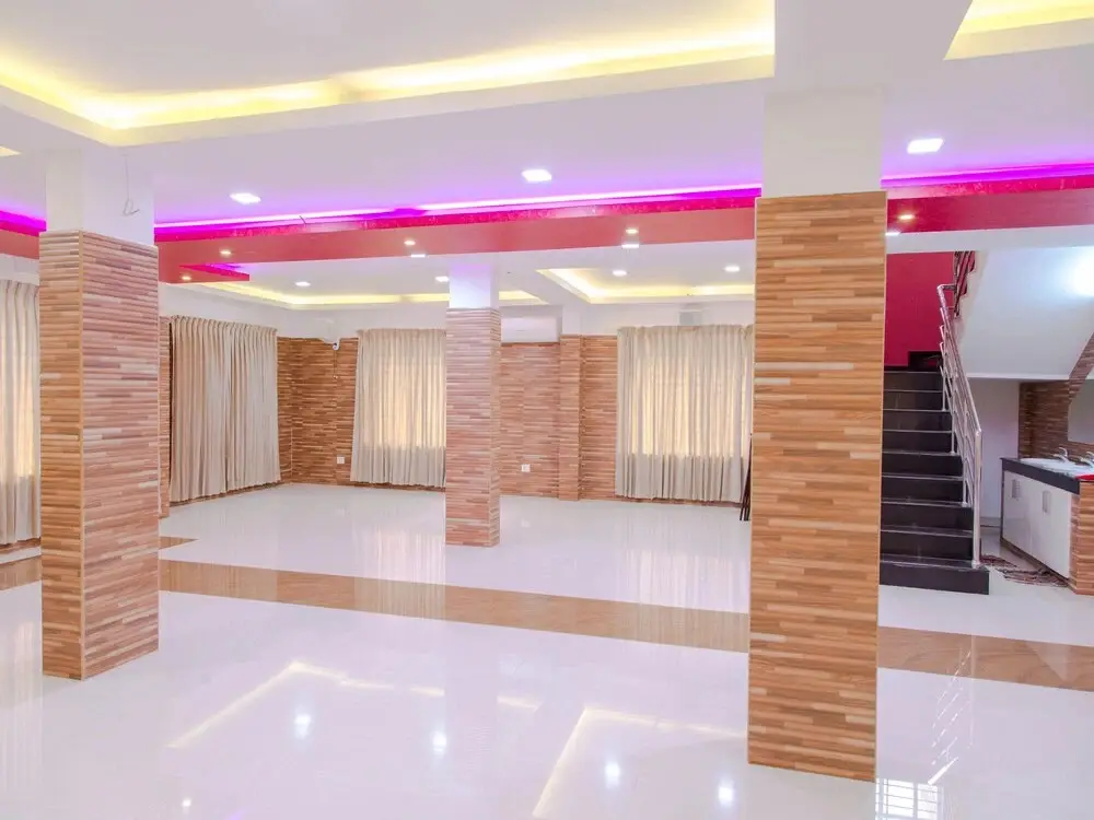 Тируванантапурам: OYO 5805 Uthradam Towers