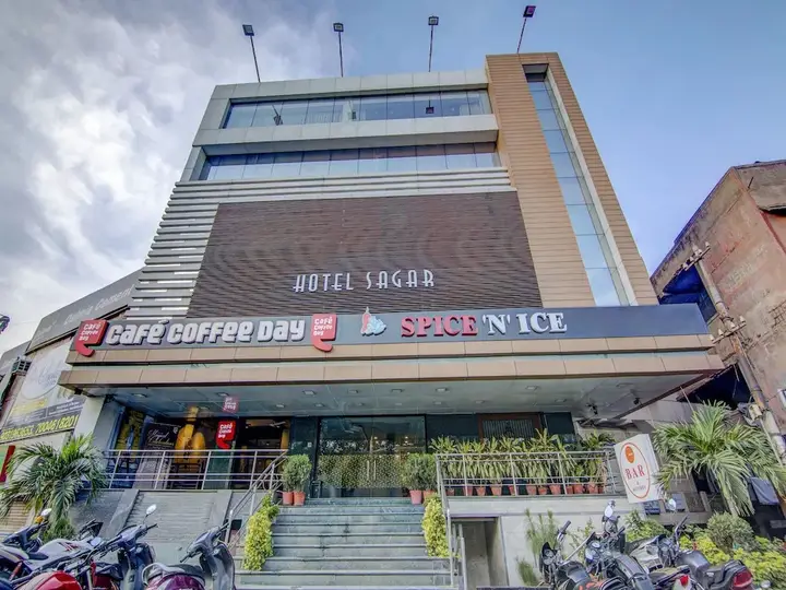 Джамшедпур: Deodutt Palace Hotel