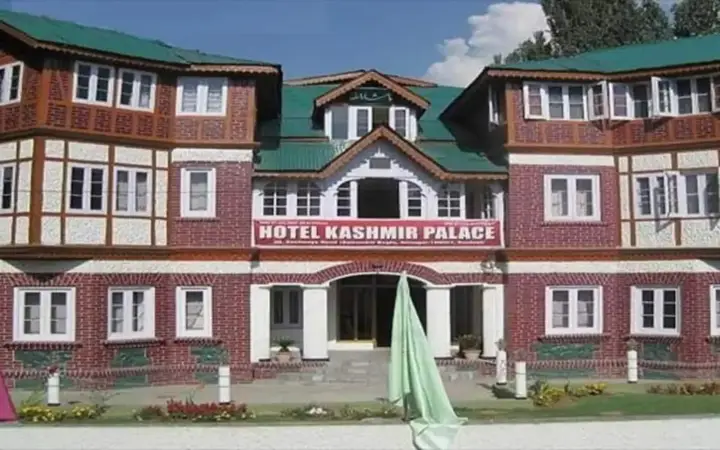 Шринагар: New Kashmir Palace