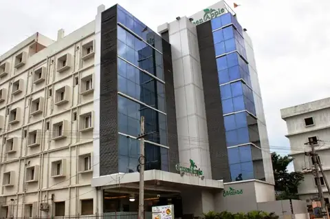OYO 1302 Hotel Green Apple — фото 1