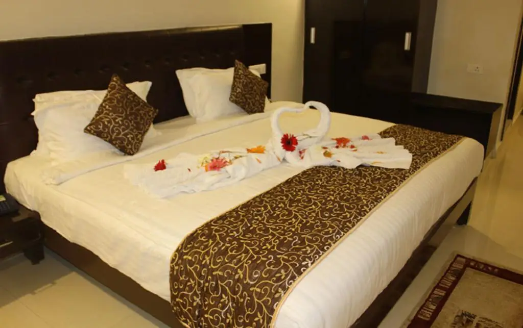 Висакхапатнам: OYO 1302 Hotel Green Apple