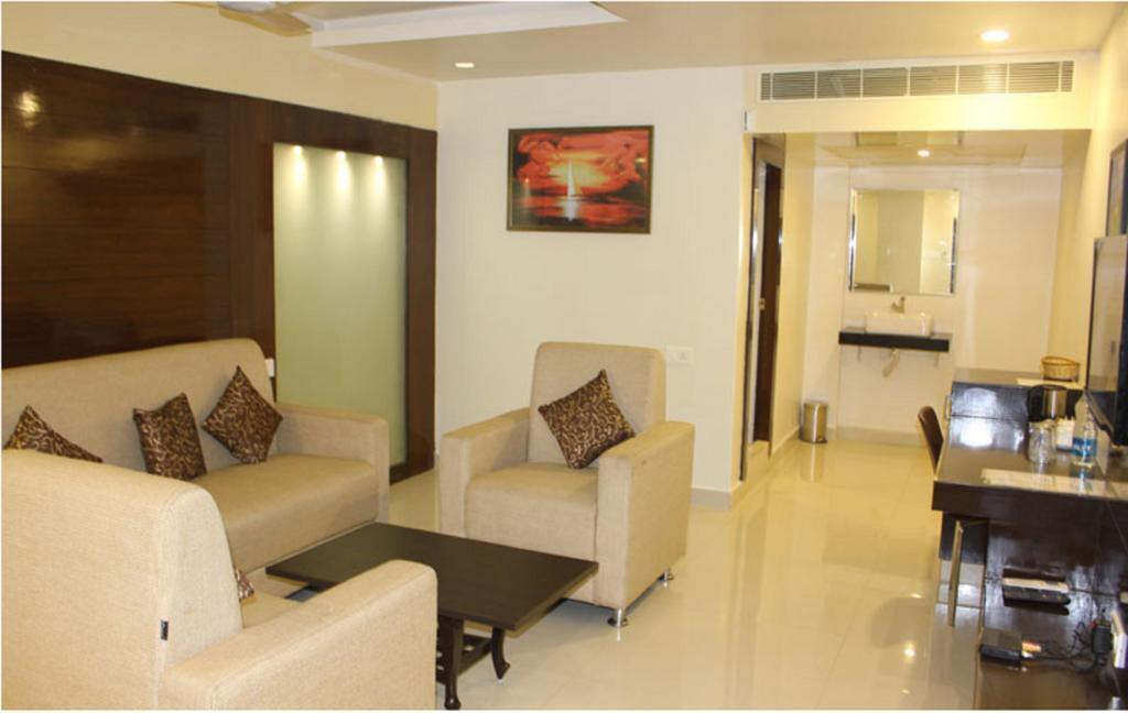 Висакхапатнам: OYO 1302 Hotel Green Apple