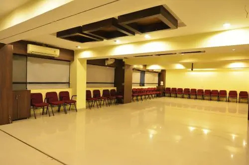 Ахмедабад: Kirtika -Malhaar Hotel