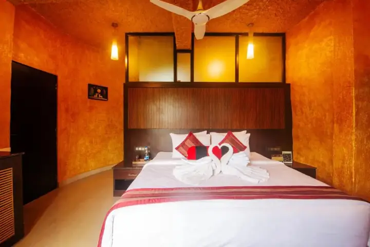 Кушалнагар: Coorg Jungle Camp Backwater Resort