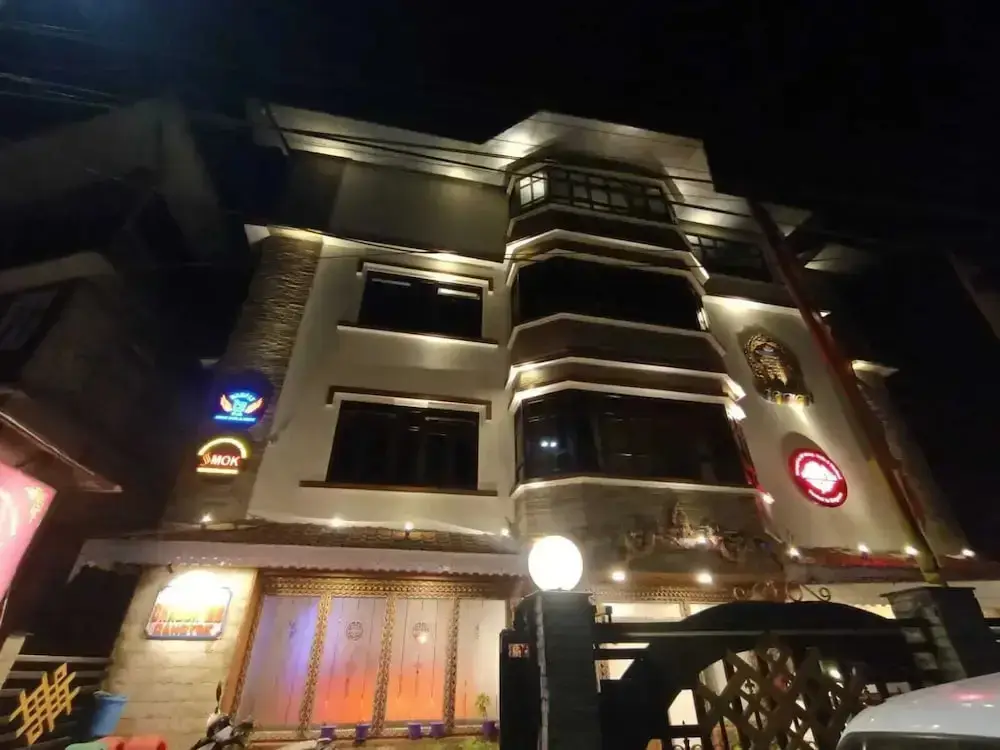 Гангток: Dragon Inn