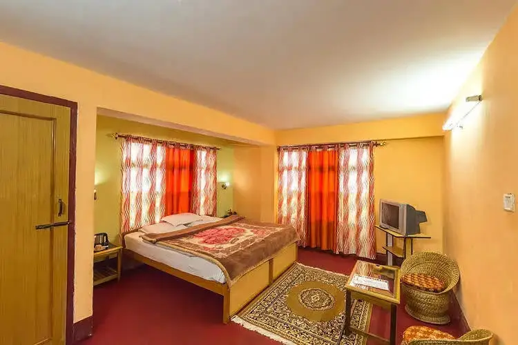 Пеллинг: 10th Planet Hotel and Restaurant