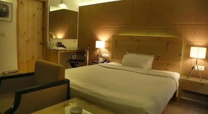 Дехрадун: Hotel President