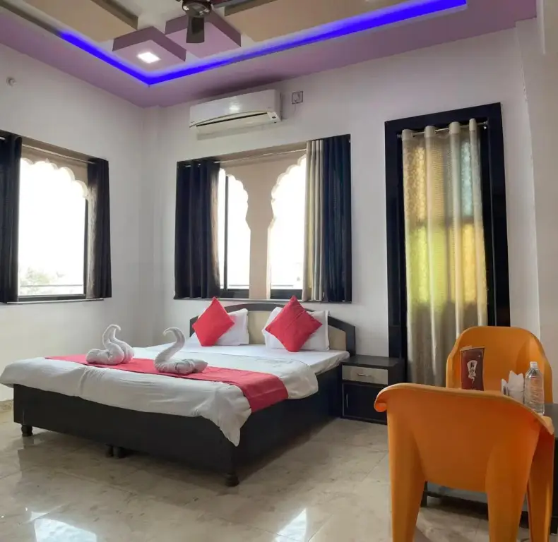 Фатехпур-Сикри: Hotel Pratap Palace