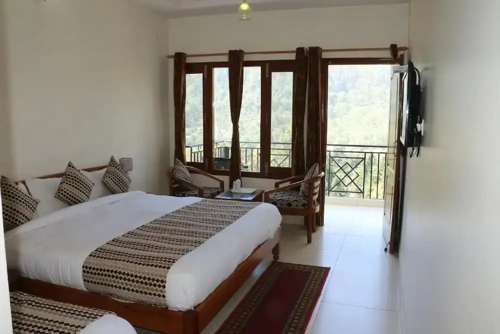Наинитал: Hotel Apple