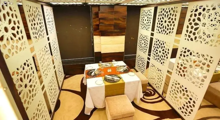 Лакхнау: Ranjee's Hotel