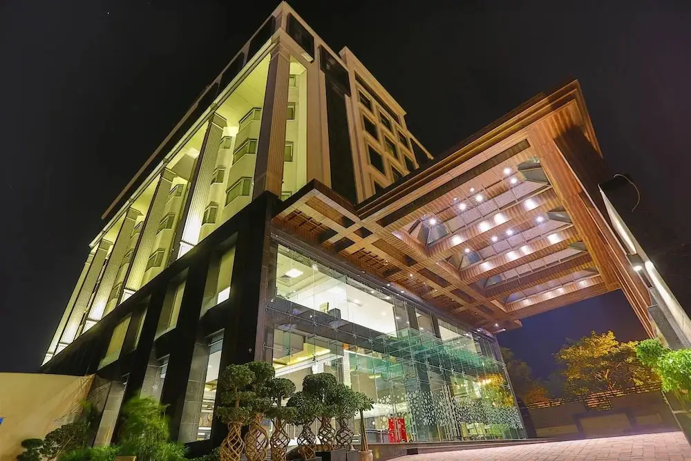 Ranjee's Hotel — фото 1
