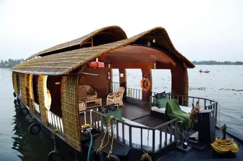 Мухамма: Our Houseboat