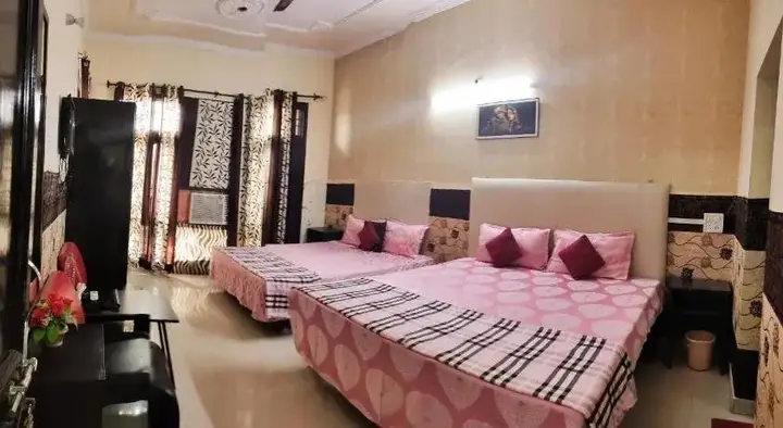 Чандигарх: New Chandigarh Holiday Home