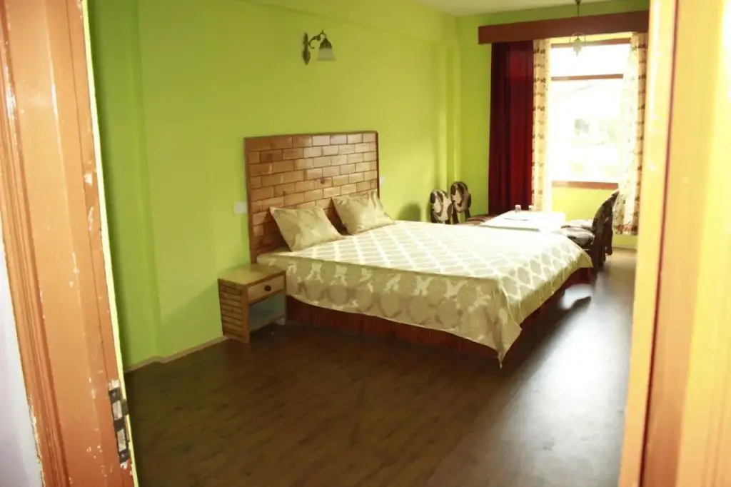 Манали: Zarim Hotel Manali