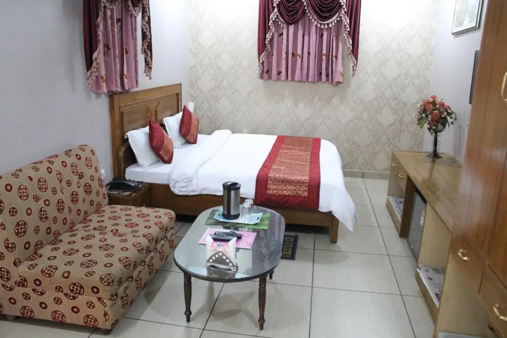 Лакхнау: Collection O 30858 Hotel SP ROOMS