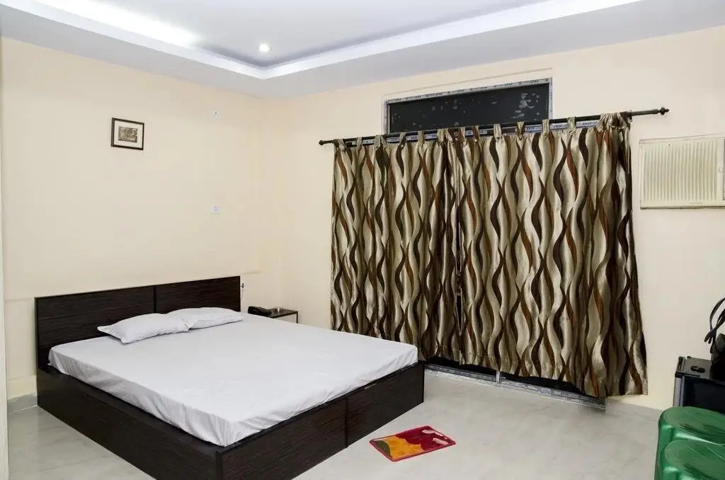 Колката: Ibiza Guest House