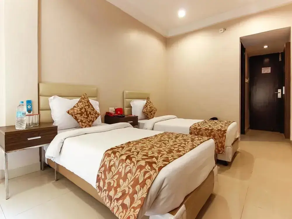 Хидерабад: OYO 600 Hotel Skyhy