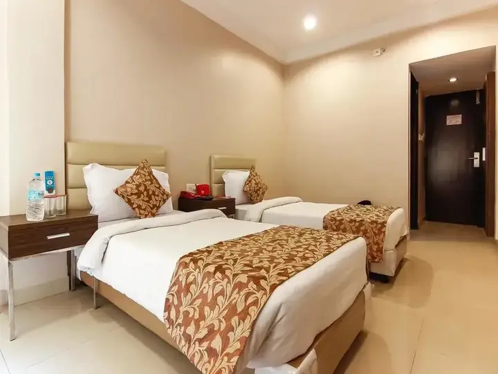 Хидерабад: OYO 600 Hotel Skyhy