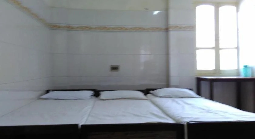 Eraniel: Hotel Ganesh Lodge