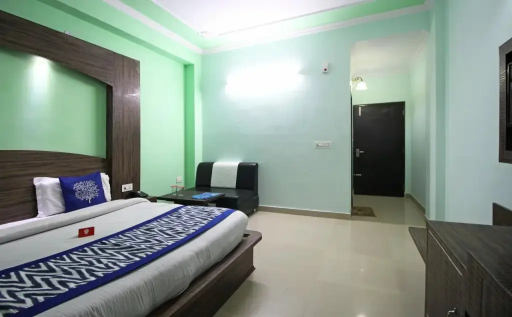 Катра: Hotel JMK International