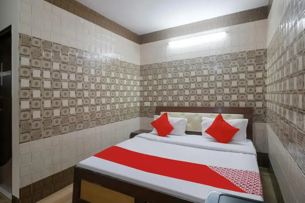 Rohtak: Hotel Royal Mall