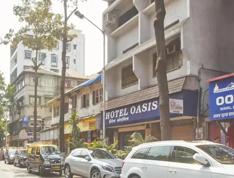 Hotel Oasis — фото 1