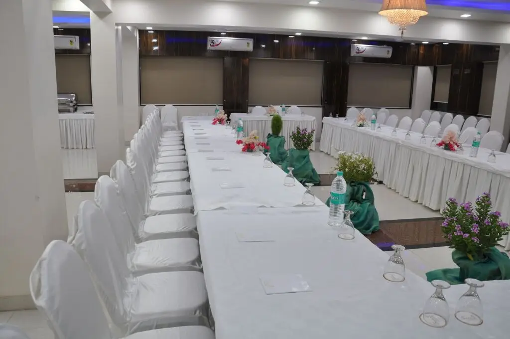 Savera A Business Luxury Hotel — фото 1