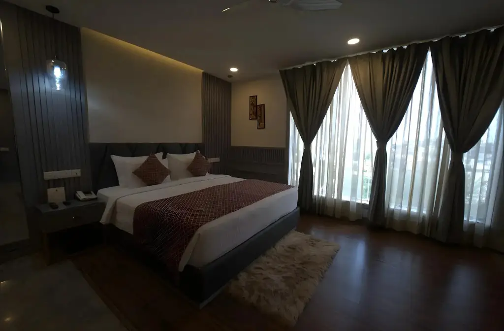 Дехрадун: Hotel JSR Continental