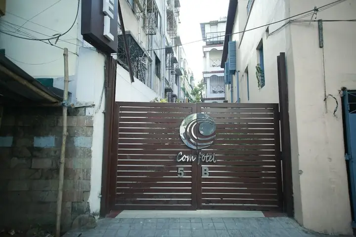 Колката: Hotel Comfotel