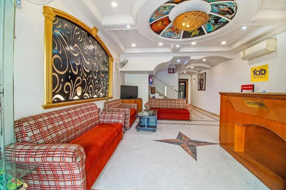 Нью-Дели: OYO 8505 Hotel Ashu Palace