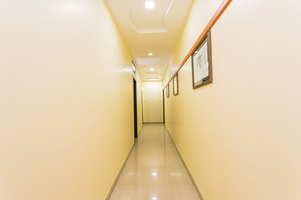 Удджайн: OYO 2942 Hotel Suryodaya