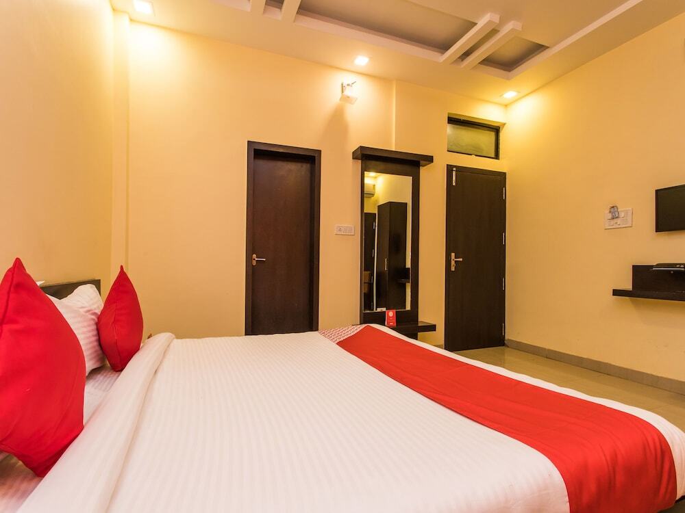 Удджайн: OYO 2942 Hotel Suryodaya