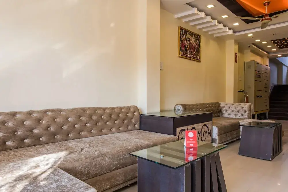 Удджайн: OYO 2942 Hotel Suryodaya
