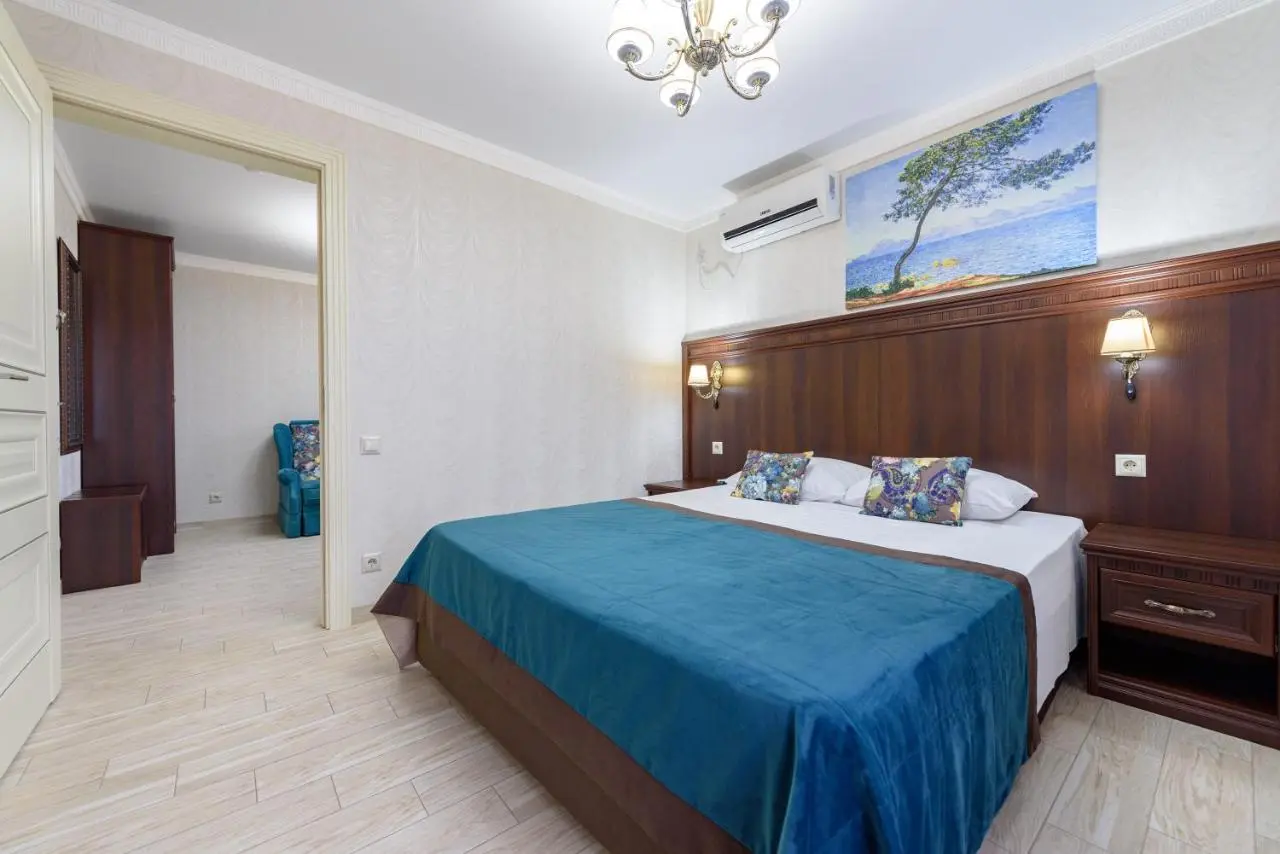 Адлер: Udacha Plus House