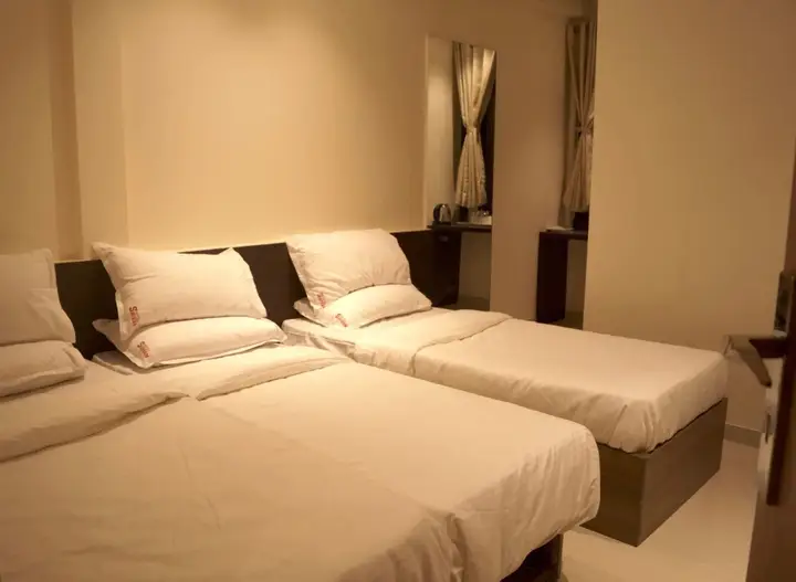 Пуна: Hotel Shivam