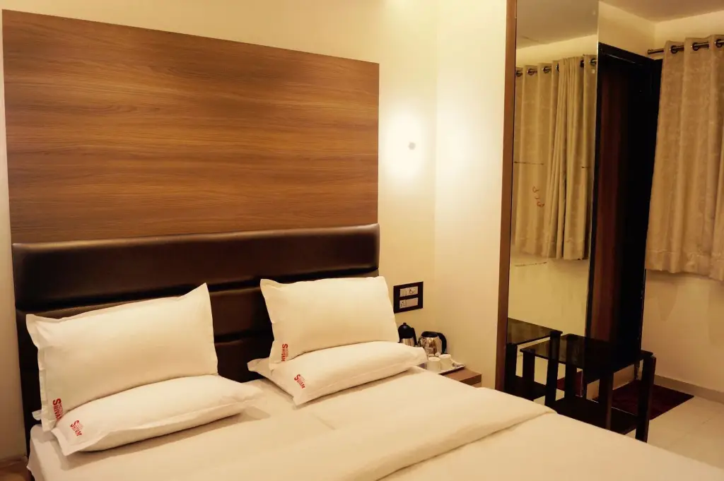Пуна: Hotel Shivam