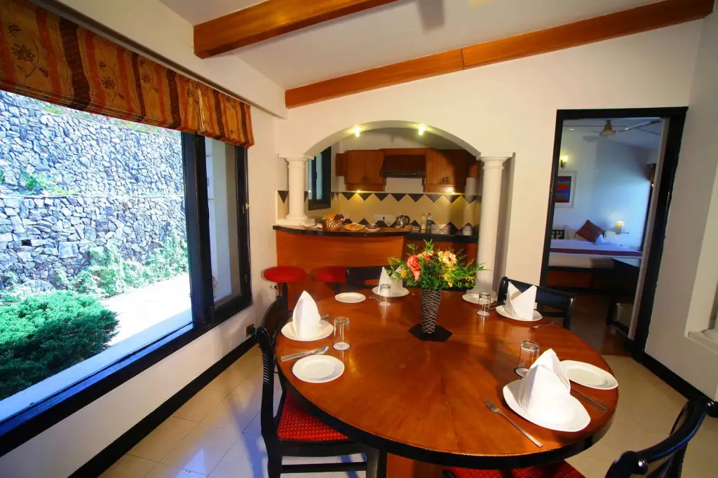 Наинитал: Country Inn, Bhimtal