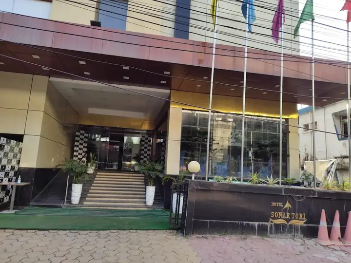 Агартала: Hotel Sonar Tori Agartala