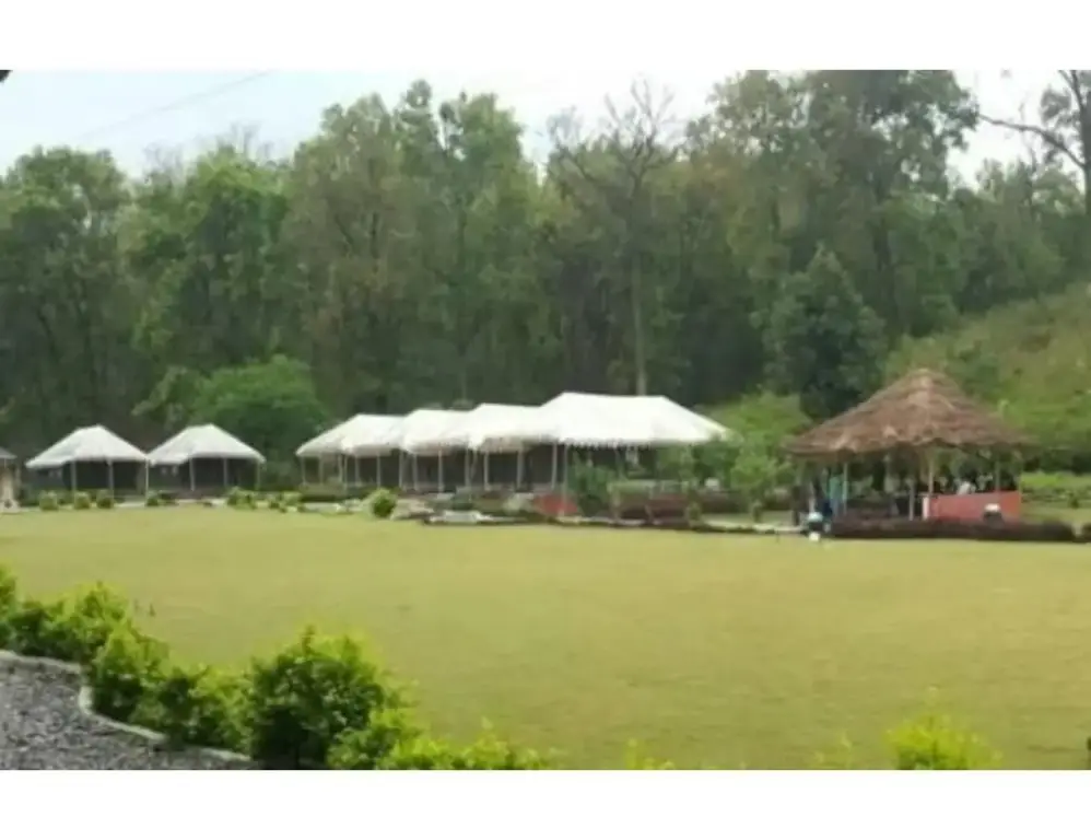 Прем-Нагар: Derra Camp & Resort, Dehradun