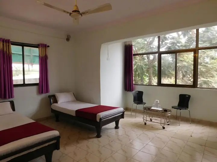 Хандала: Hotel Clarissa