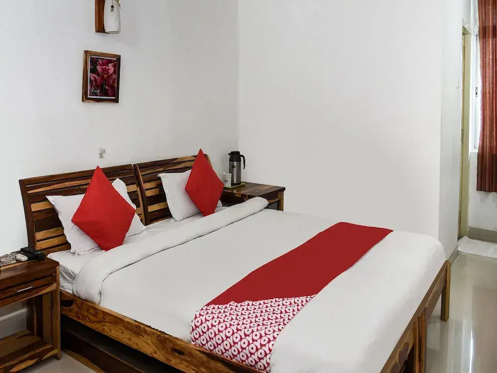 Патна: Hotel Laavish