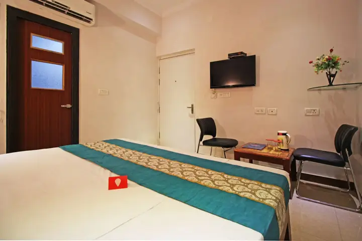 Агра: OYO 5539 Merit Hotel