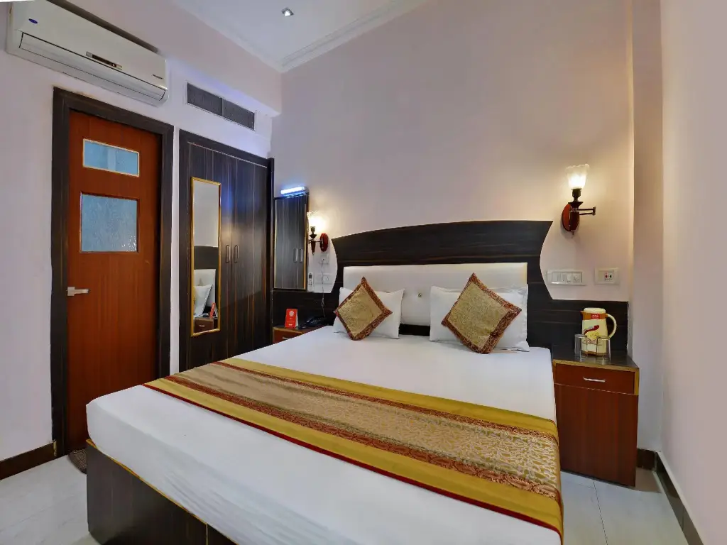 Агра: OYO 5539 Merit Hotel