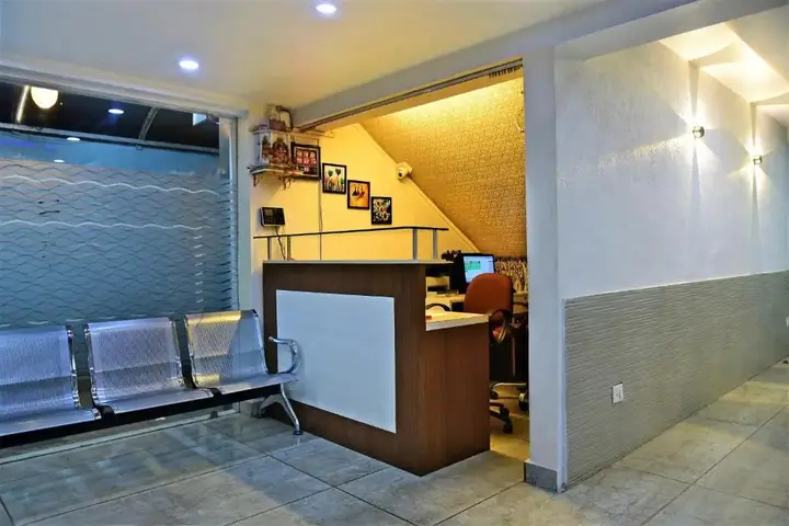 Колката: OYO 1015 Hotel Reliable Inn