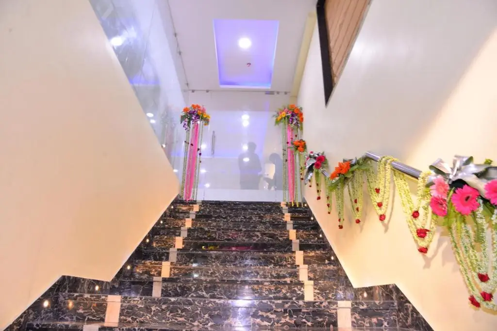 Колката: OYO 1015 Hotel Reliable Inn