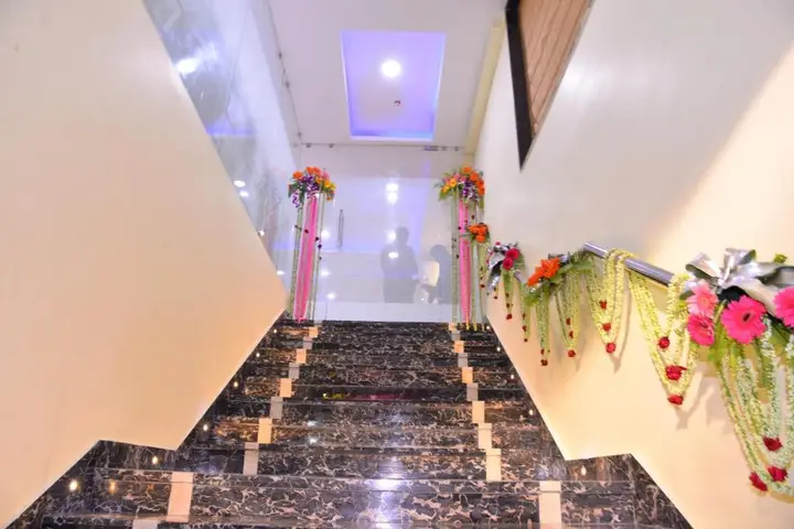 Колката: OYO 1015 Hotel Reliable Inn