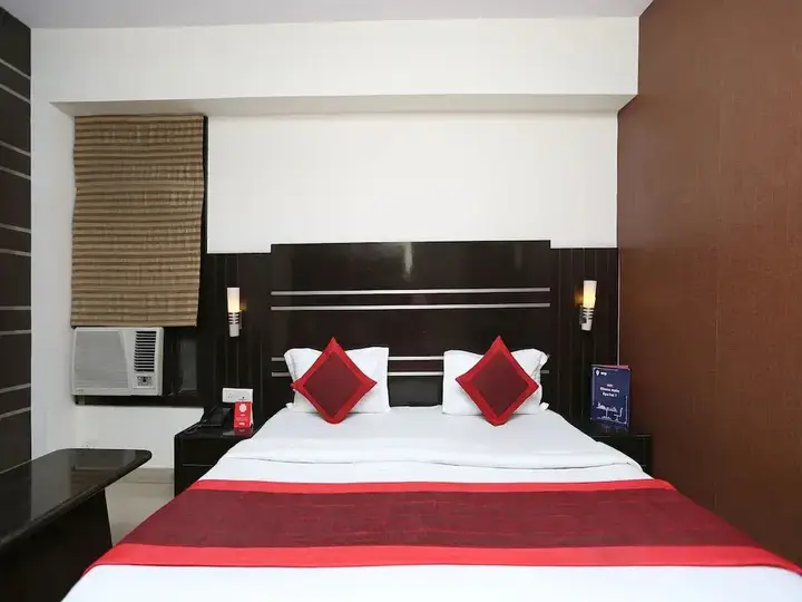 Нью-Дели: Deluxe Otani Inn