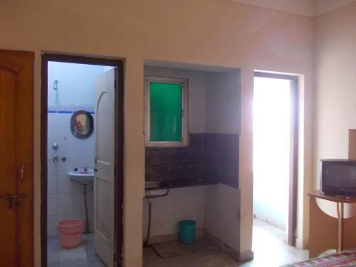 Пури: Rishaan Guest House