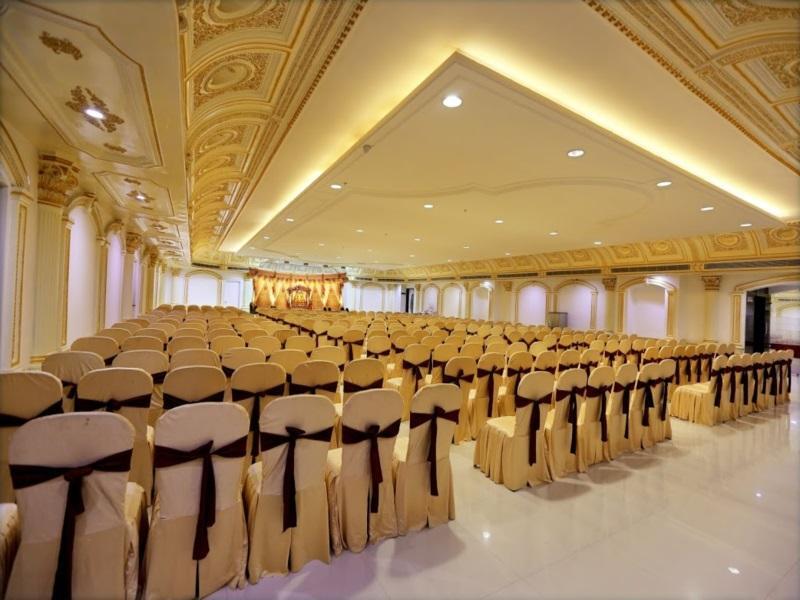 Хидерабад: Hotel Swagath Grand Suchitra